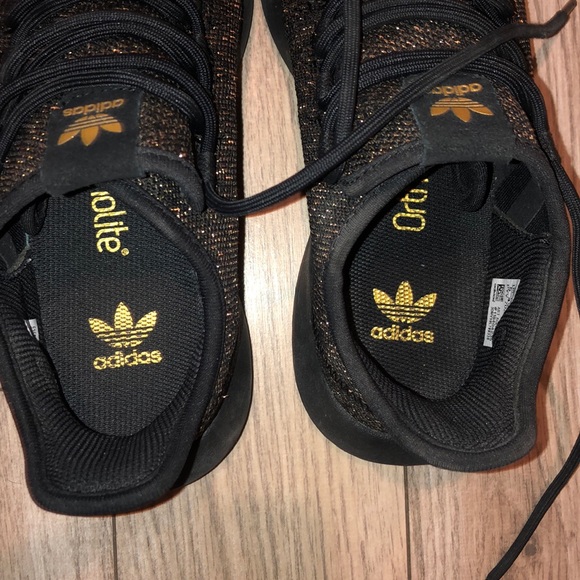 🚫❌SOLD!!!❌🚫👟WOMENS TUBULAR SHADOW ADIDAS👟 - Picture 3 of 4